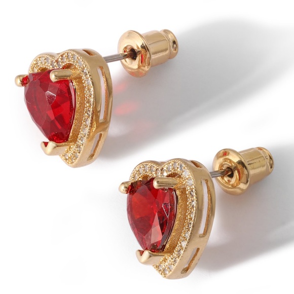 New Vanessa Mooney THE MINI HEART EARRINGS - RUBY - Picture 3 of 6